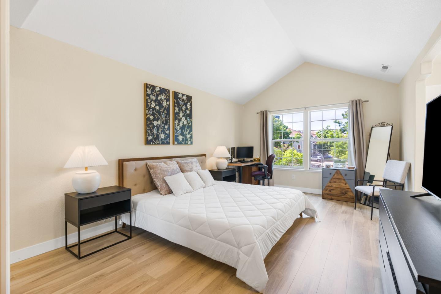 Detail Gallery Image 27 of 56 For 17992 Hillwood Ln, Morgan Hill,  CA 95037 - 4 Beds | 2/1 Baths