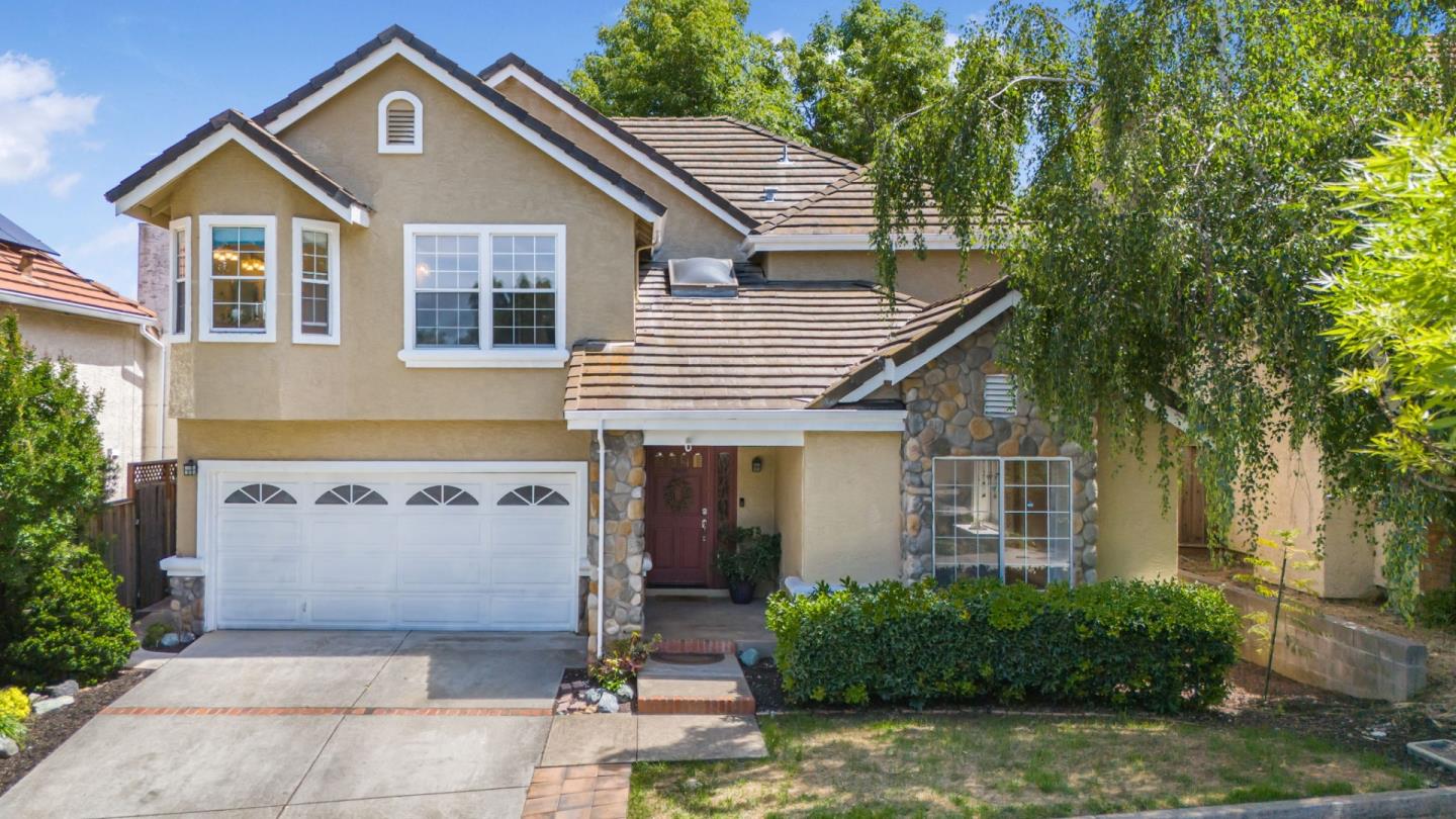 Detail Gallery Image 4 of 56 For 17992 Hillwood Ln, Morgan Hill,  CA 95037 - 4 Beds | 2/1 Baths