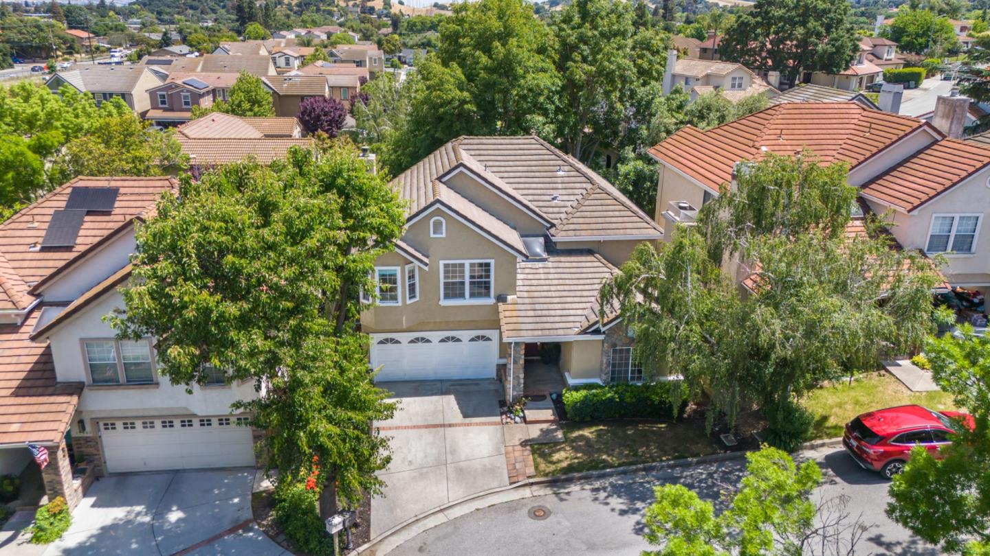 Detail Gallery Image 5 of 56 For 17992 Hillwood Ln, Morgan Hill,  CA 95037 - 4 Beds | 2/1 Baths