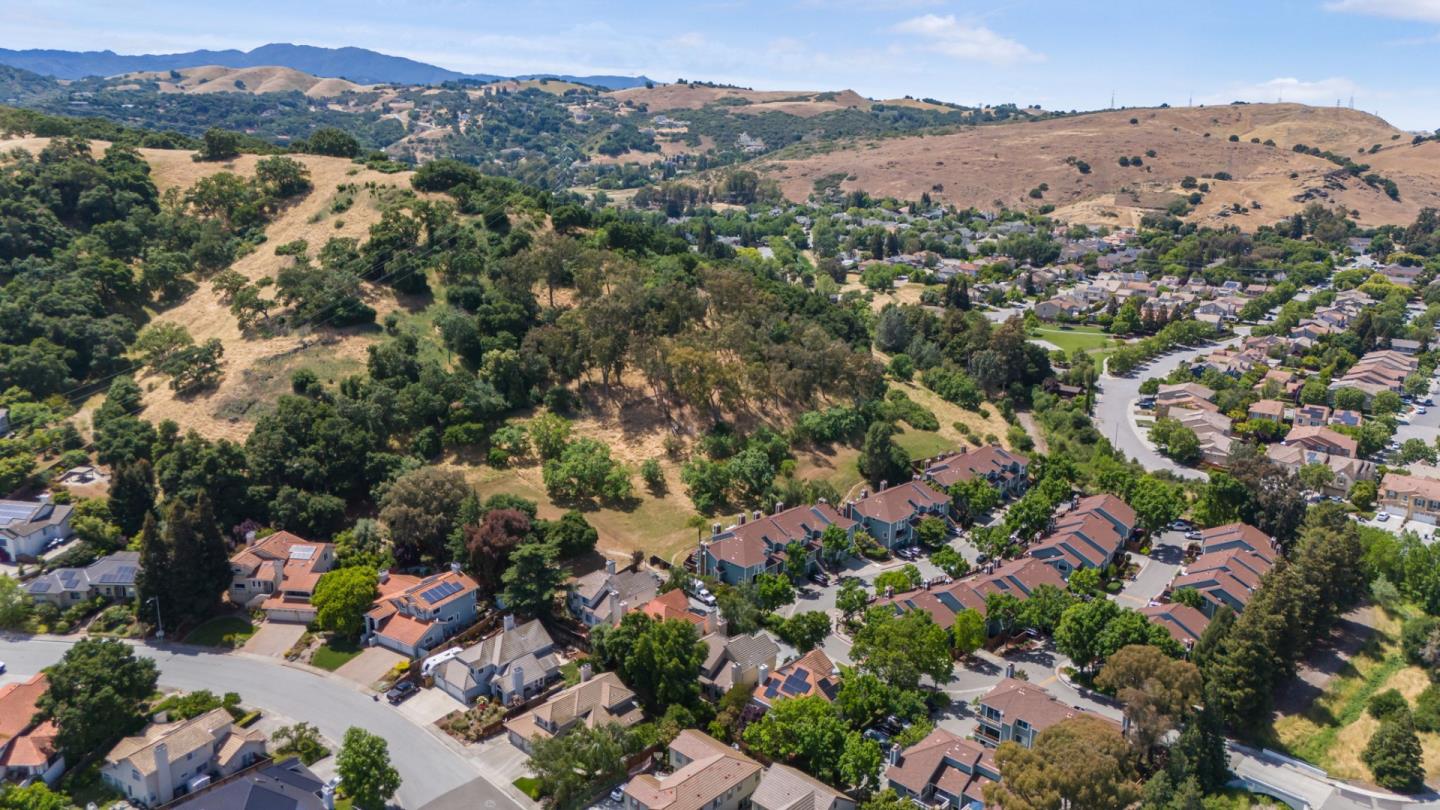 Detail Gallery Image 50 of 56 For 17992 Hillwood Ln, Morgan Hill,  CA 95037 - 4 Beds | 2/1 Baths