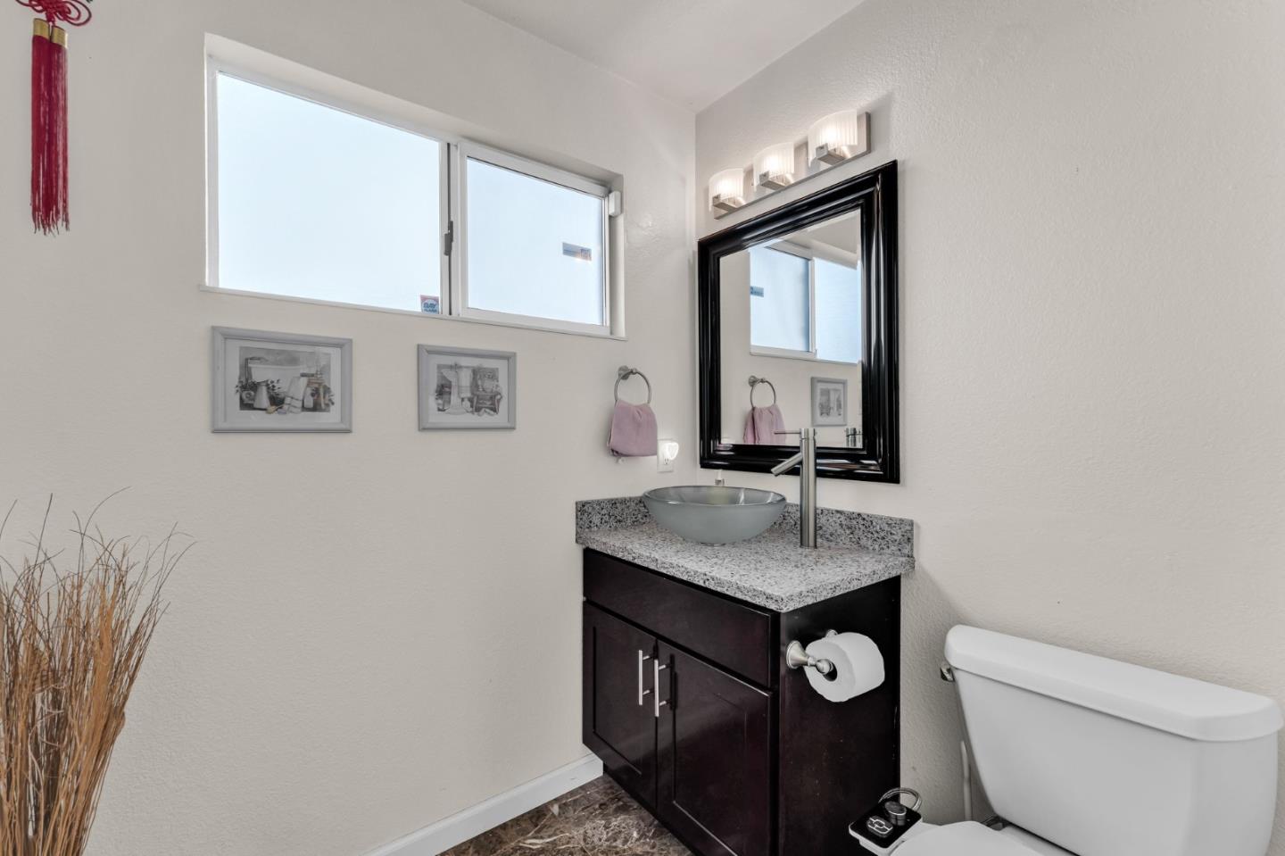 Detail Gallery Image 13 of 49 For 4438 Calypso Ter, Fremont,  CA 94555 - 4 Beds | 2/1 Baths