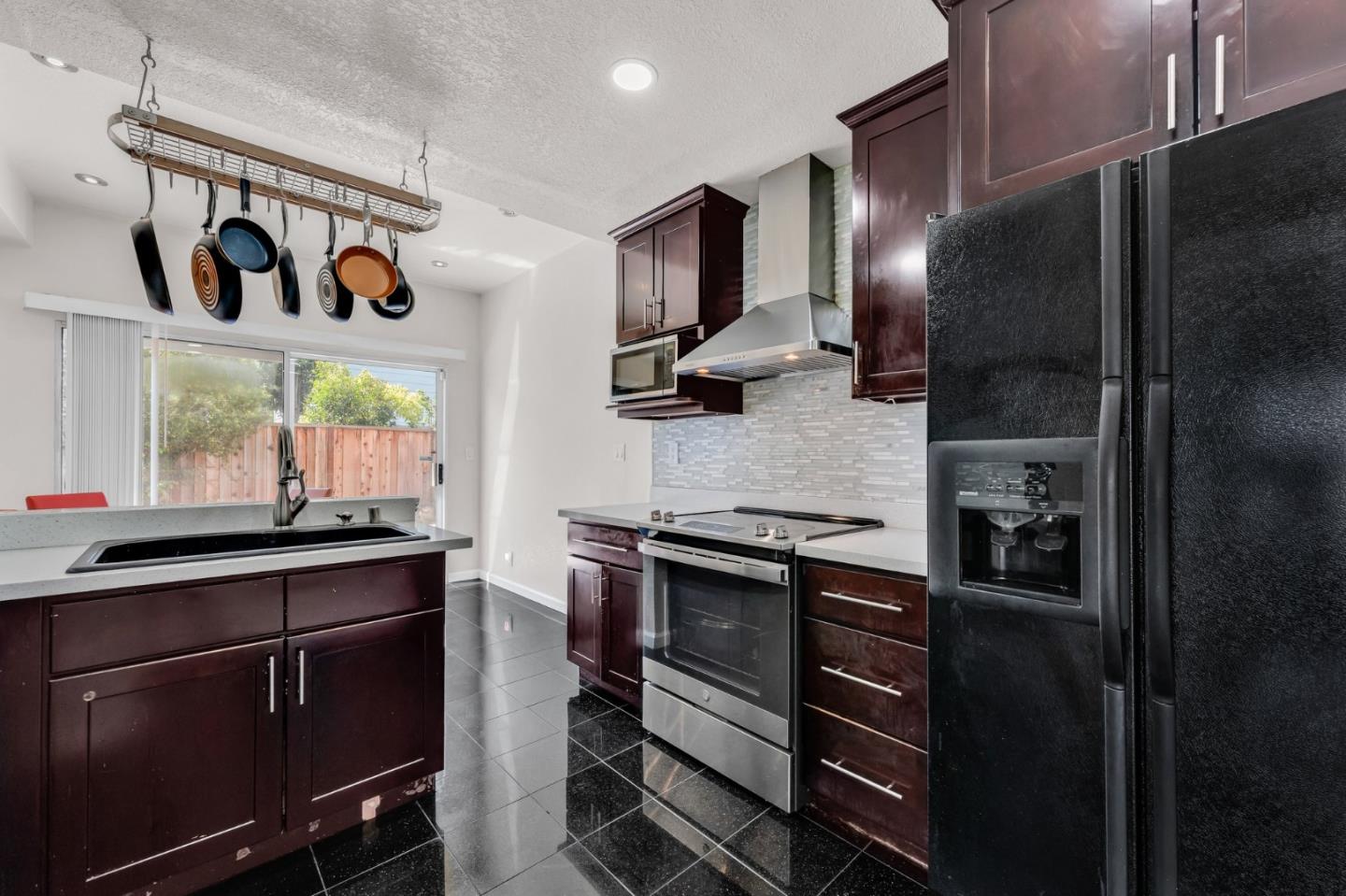 Detail Gallery Image 14 of 49 For 4438 Calypso Ter, Fremont,  CA 94555 - 4 Beds | 2/1 Baths