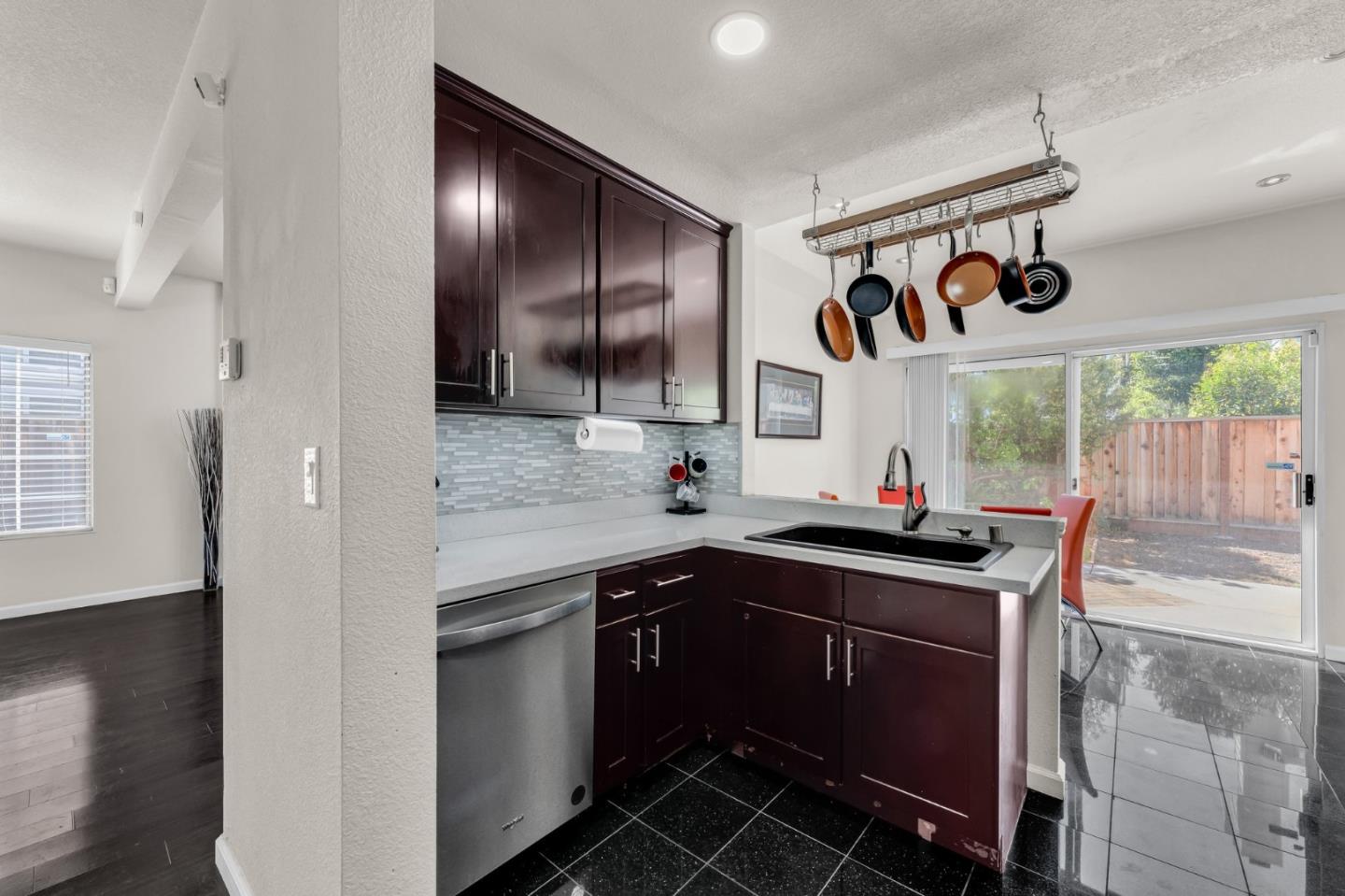 Detail Gallery Image 15 of 49 For 4438 Calypso Ter, Fremont,  CA 94555 - 4 Beds | 2/1 Baths