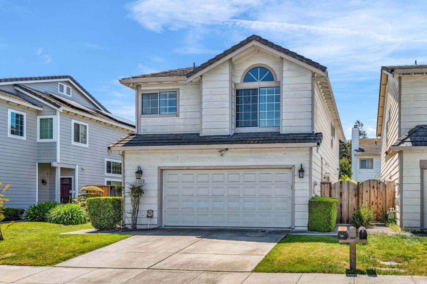 Detail Gallery Image 3 of 49 For 4438 Calypso Ter, Fremont,  CA 94555 - 4 Beds | 2/1 Baths