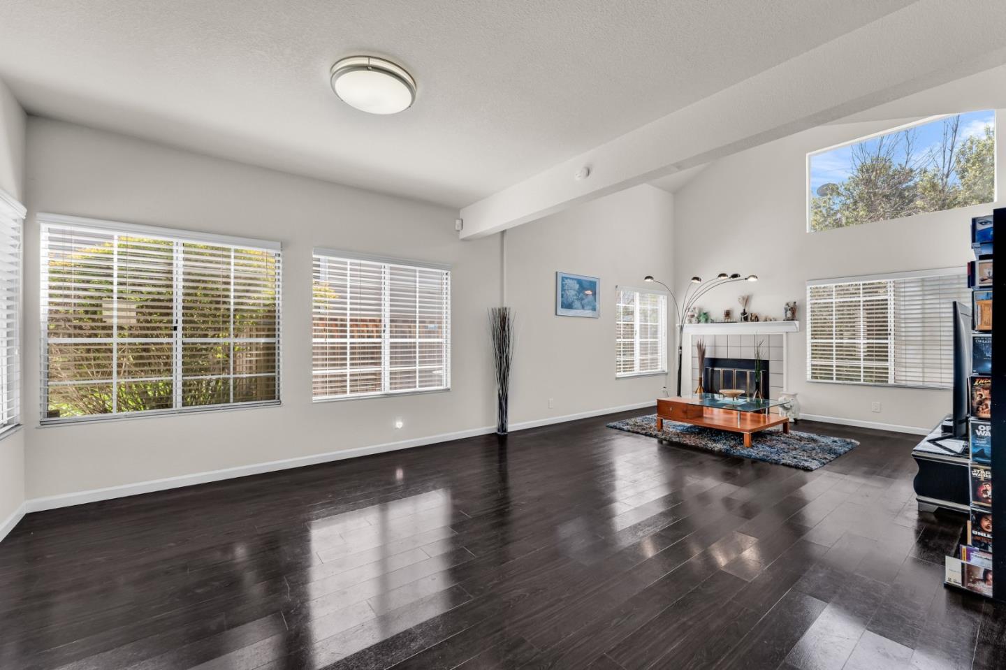 Detail Gallery Image 7 of 49 For 4438 Calypso Ter, Fremont,  CA 94555 - 4 Beds | 2/1 Baths