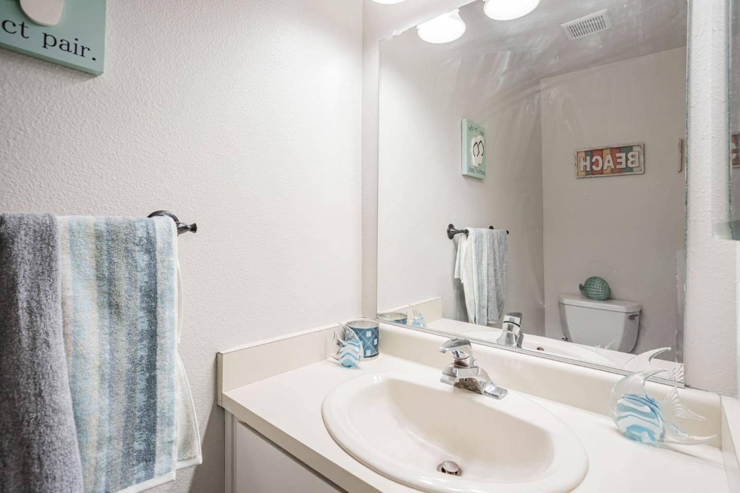 Detail Gallery Image 15 of 43 For 3090 Woods Cir, Davis,  CA 95616 - 2 Beds | 1/1 Baths