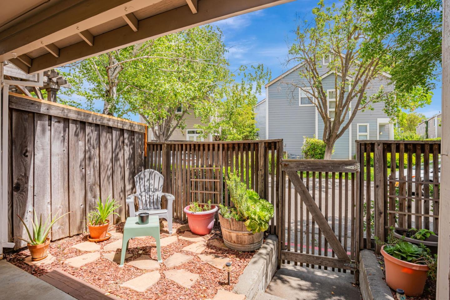 Detail Gallery Image 25 of 43 For 3090 Woods Cir, Davis,  CA 95616 - 2 Beds | 1/1 Baths