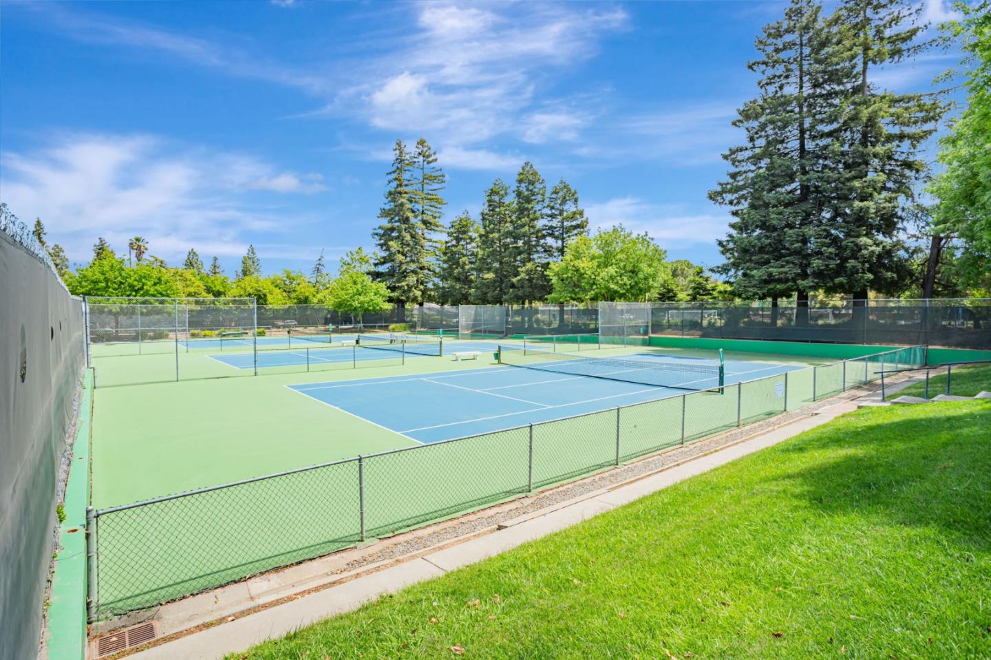 Detail Gallery Image 31 of 43 For 3090 Woods Cir, Davis,  CA 95616 - 2 Beds | 1/1 Baths