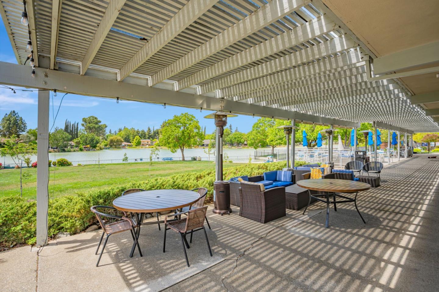 Detail Gallery Image 38 of 43 For 3090 Woods Cir, Davis,  CA 95616 - 2 Beds | 1/1 Baths