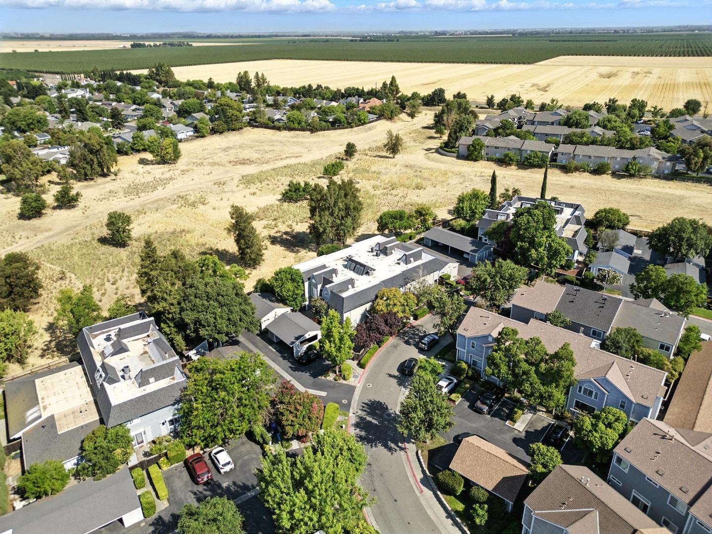 Detail Gallery Image 49 of 61 For 3090 Woods Cir, Davis,  CA 95616 - 2 Beds | 1/1 Baths