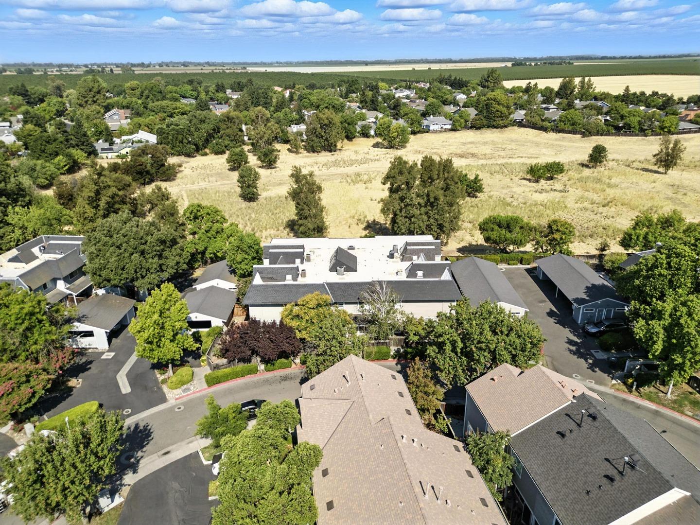 Detail Gallery Image 54 of 61 For 3090 Woods Cir, Davis,  CA 95616 - 2 Beds | 1/1 Baths
