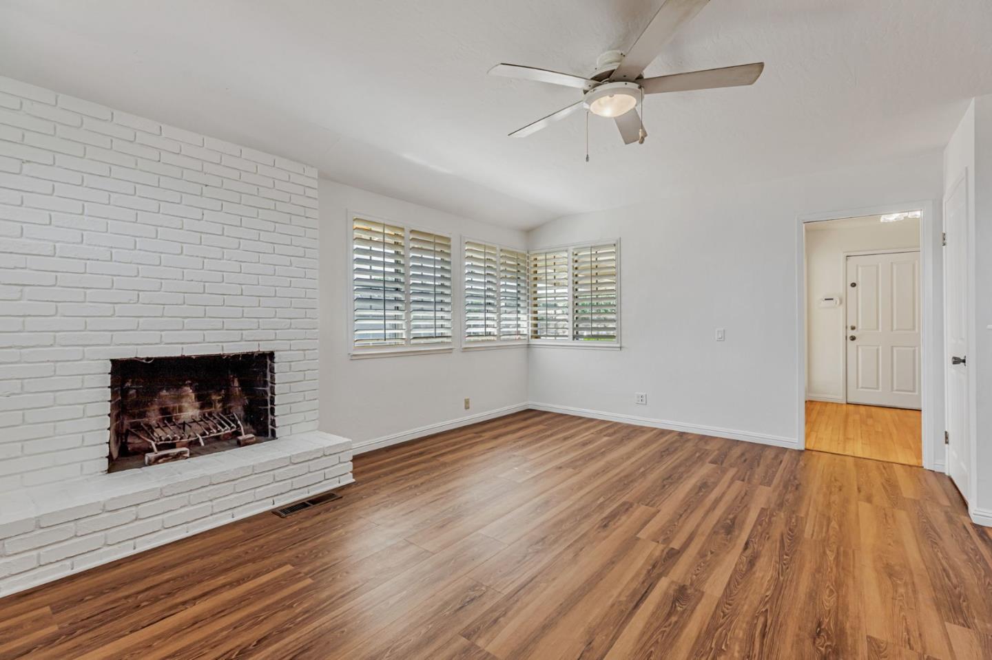 Detail Gallery Image 14 of 60 For 7609 Santa Paula Dr, Gilroy,  CA 95020 - 5 Beds | 3 Baths