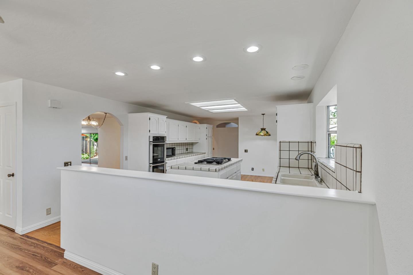 Detail Gallery Image 18 of 60 For 7609 Santa Paula Dr, Gilroy,  CA 95020 - 5 Beds | 3 Baths