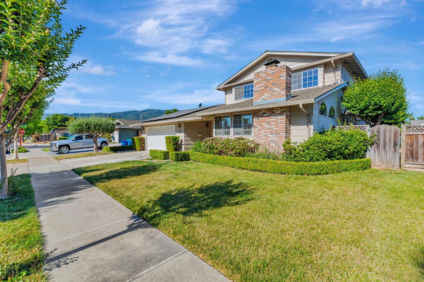 Detail Gallery Image 2 of 60 For 7609 Santa Paula Dr, Gilroy,  CA 95020 - 5 Beds | 3 Baths