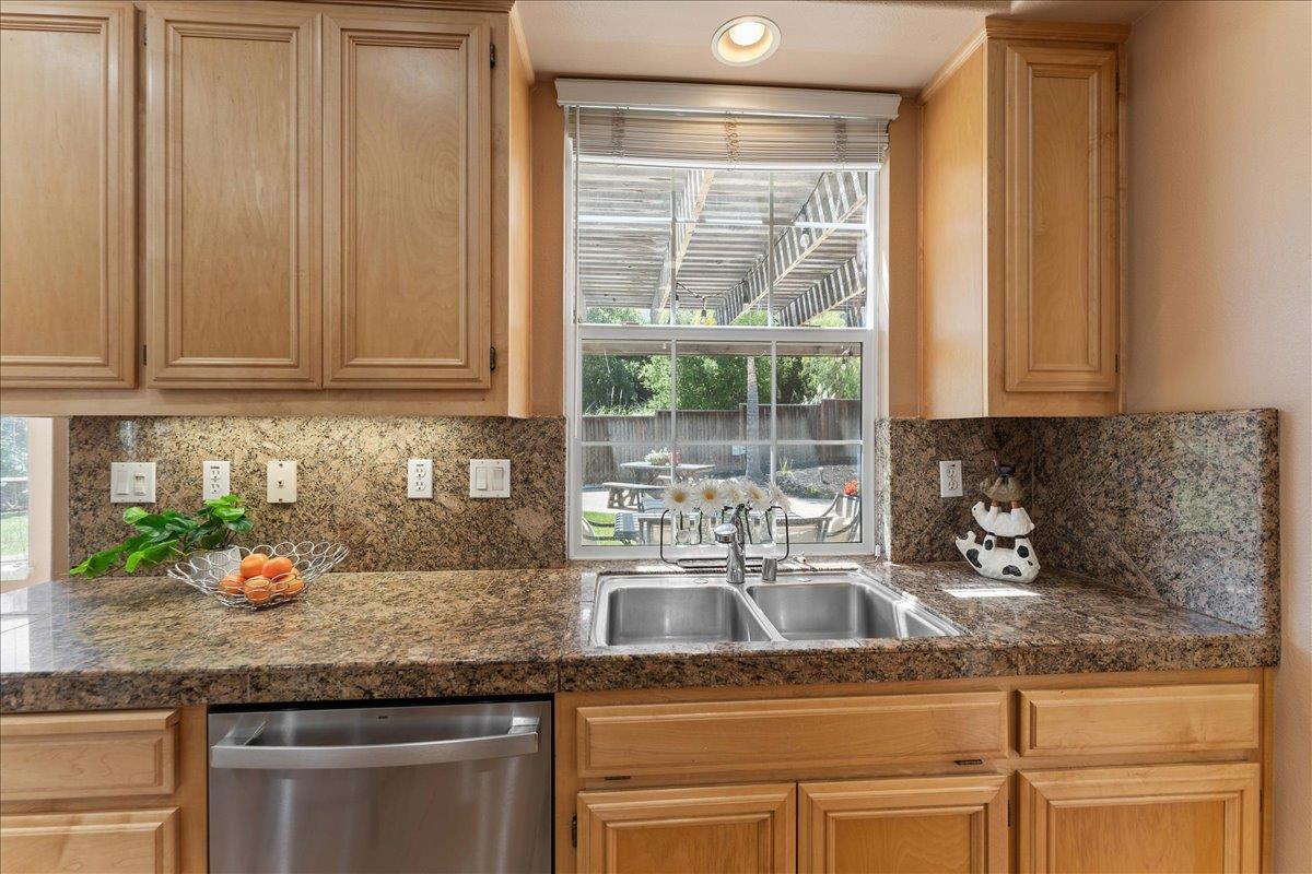 Detail Gallery Image 16 of 56 For 1173 S Chanterella Dr, San Ramon,  CA 94582 - 4 Beds | 3 Baths