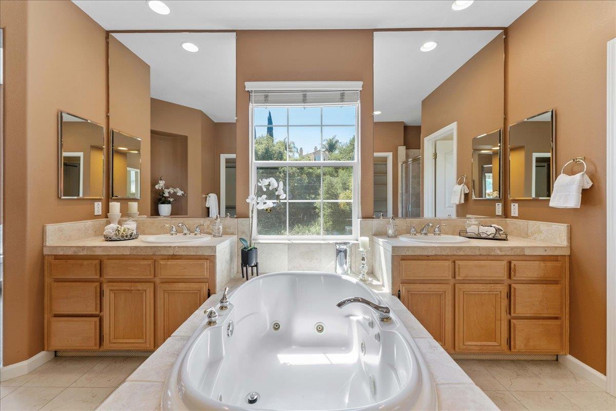 Detail Gallery Image 29 of 56 For 1173 S Chanterella Dr, San Ramon,  CA 94582 - 4 Beds | 3 Baths