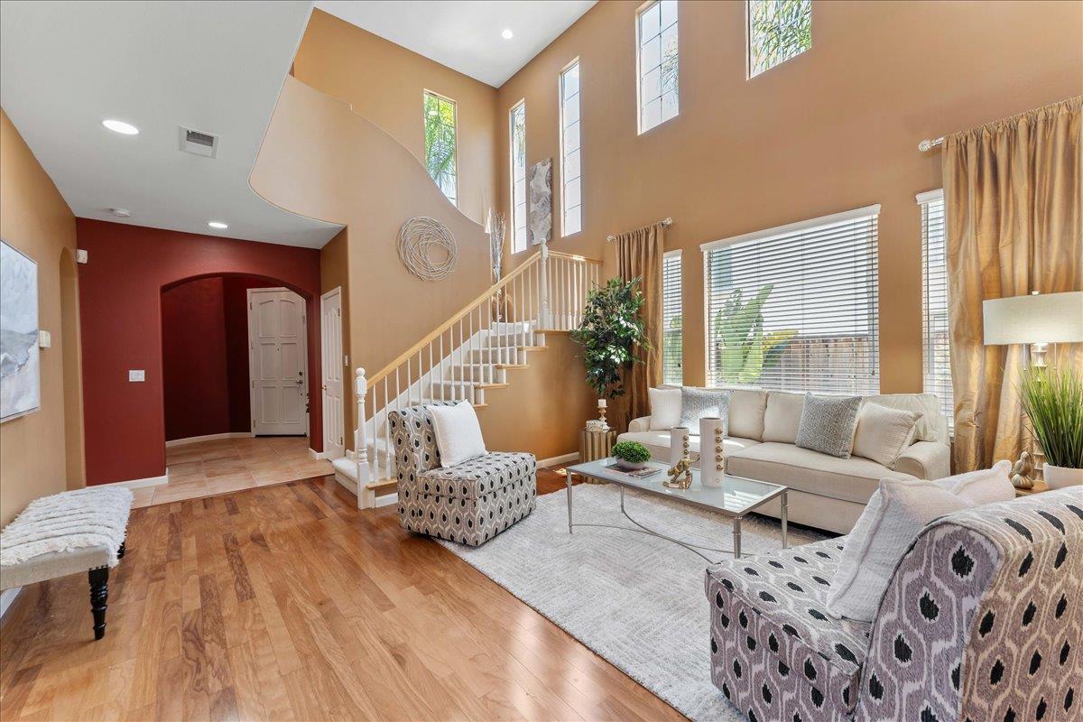 Detail Gallery Image 9 of 56 For 1173 S Chanterella Dr, San Ramon,  CA 94582 - 4 Beds | 3 Baths