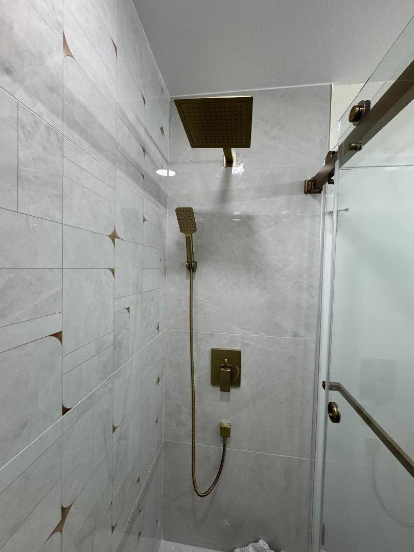 Detail Gallery Image 16 of 21 For 5361 Cribari Dell, San Jose,  CA 95135 - 2 Beds | 2 Baths