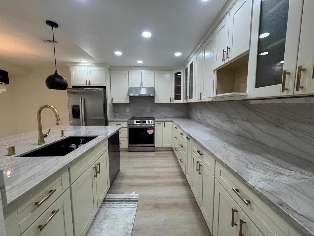 Detail Gallery Image 5 of 21 For 5361 Cribari Dell, San Jose,  CA 95135 - 2 Beds | 2 Baths