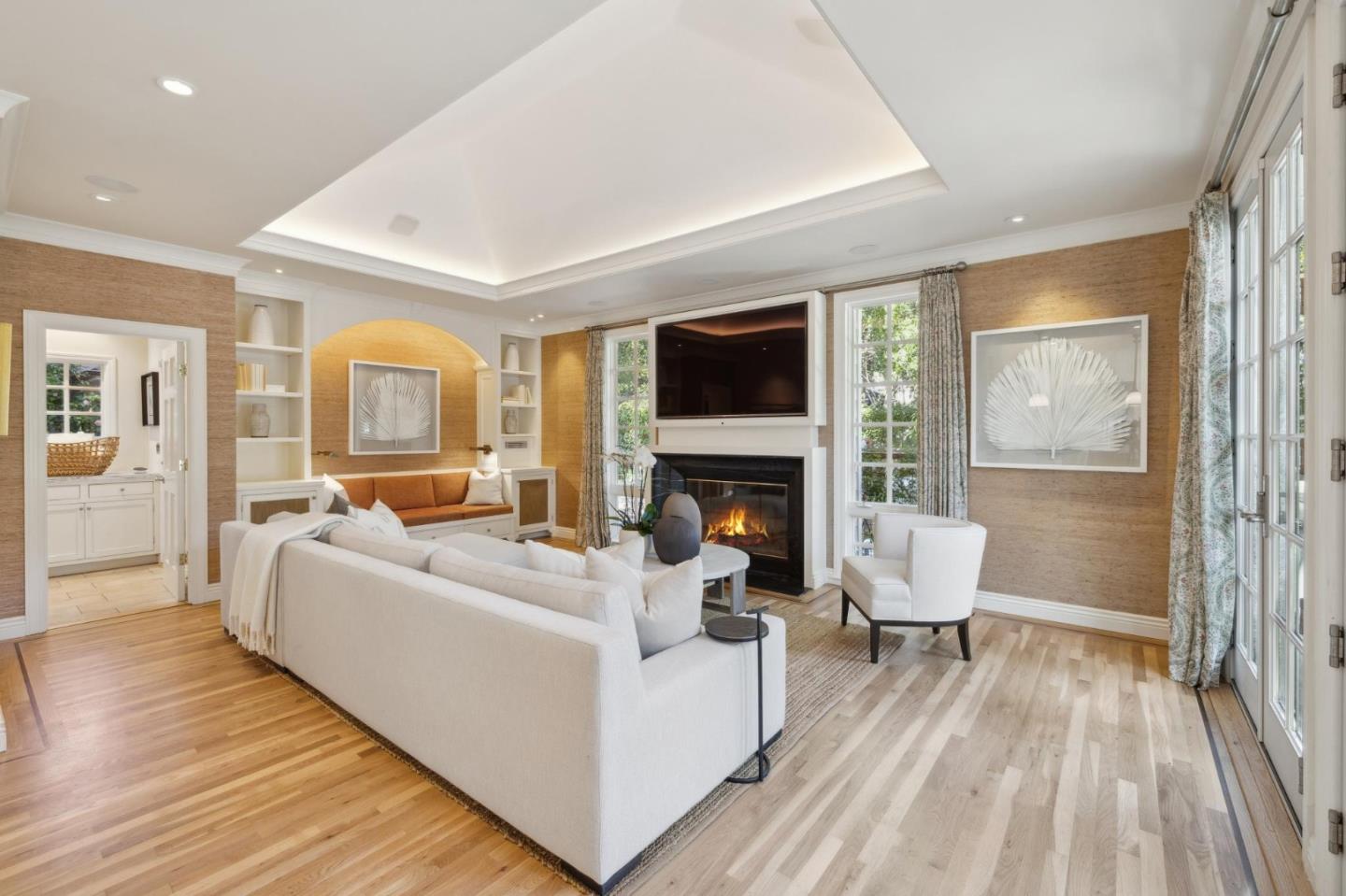 Detail Gallery Image 12 of 44 For 3295 Woodside Rd, Woodside,  CA 94062 - 4 Beds | 4/1 Baths