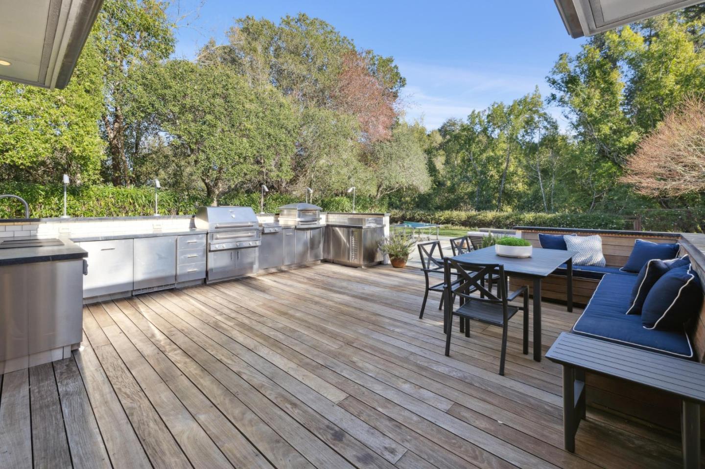Detail Gallery Image 15 of 44 For 3295 Woodside Rd, Woodside,  CA 94062 - 4 Beds | 4/1 Baths
