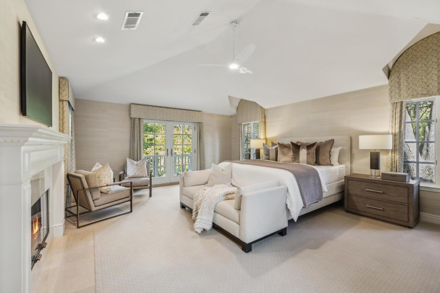 Detail Gallery Image 18 of 44 For 3295 Woodside Rd, Woodside,  CA 94062 - 4 Beds | 4/1 Baths
