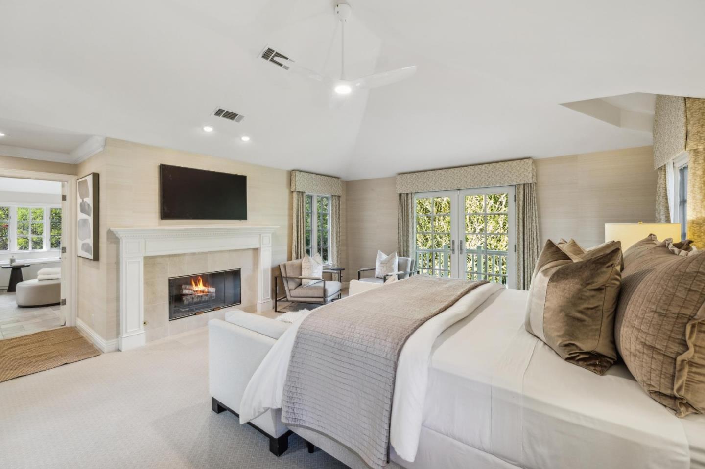 Detail Gallery Image 19 of 44 For 3295 Woodside Rd, Woodside,  CA 94062 - 4 Beds | 4/1 Baths