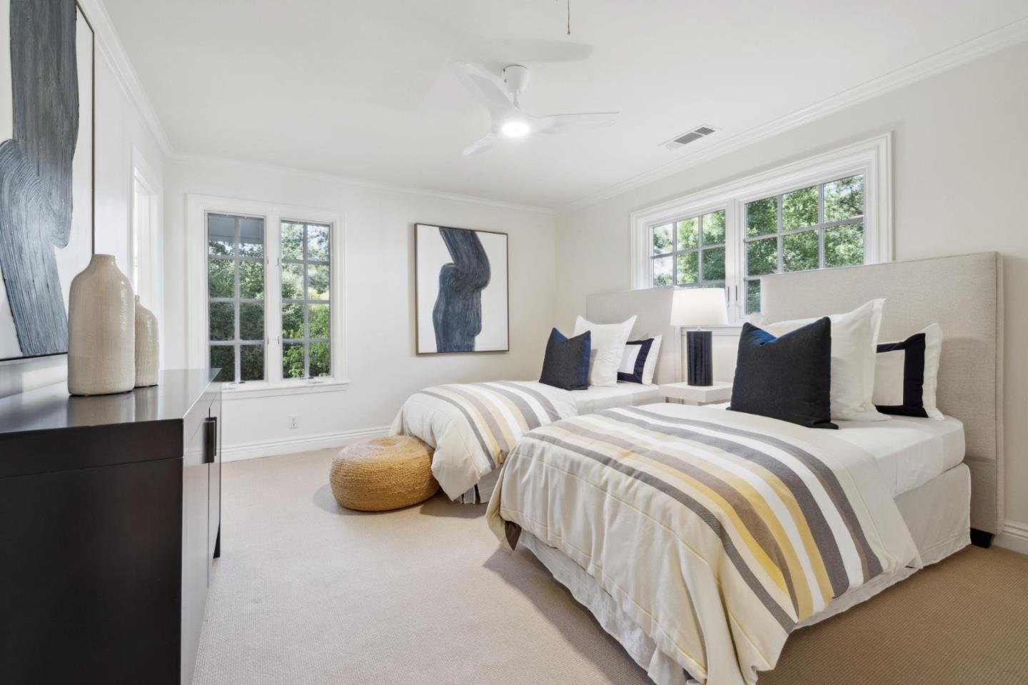 Detail Gallery Image 24 of 44 For 3295 Woodside Rd, Woodside,  CA 94062 - 4 Beds | 4/1 Baths