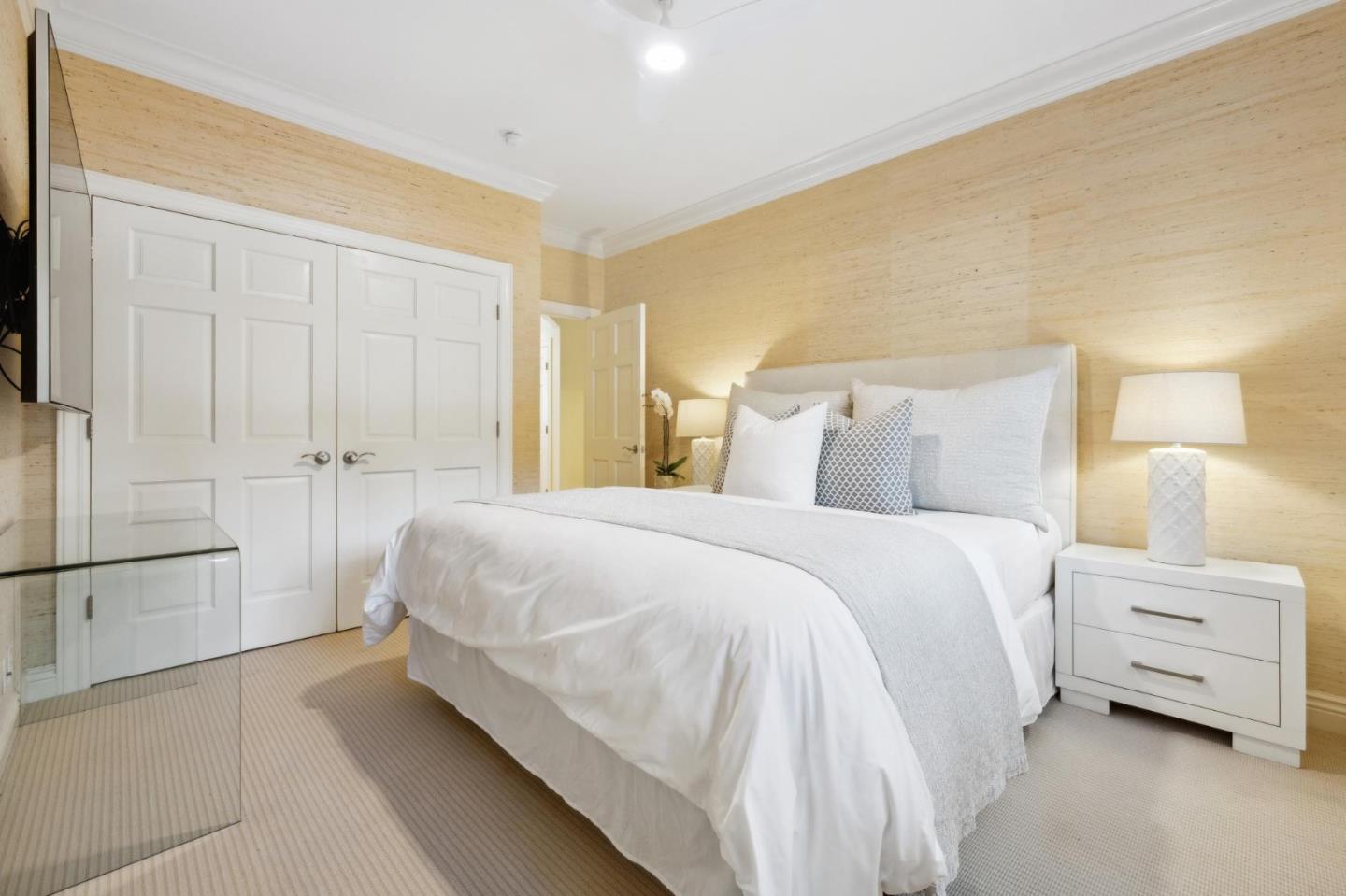 Detail Gallery Image 26 of 44 For 3295 Woodside Rd, Woodside,  CA 94062 - 4 Beds | 4/1 Baths