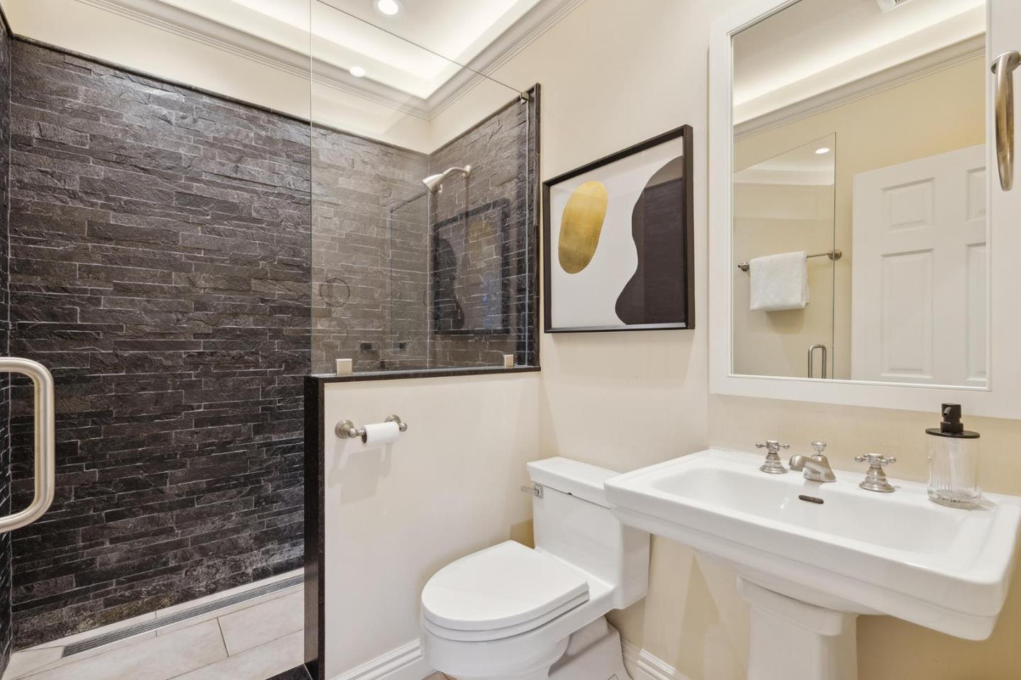 Detail Gallery Image 27 of 44 For 3295 Woodside Rd, Woodside,  CA 94062 - 4 Beds | 4/1 Baths
