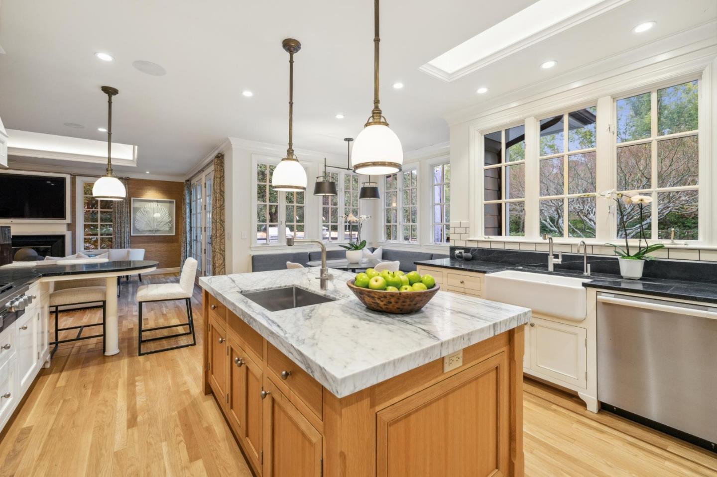 Detail Gallery Image 39 of 44 For 3295 Woodside Rd, Woodside,  CA 94062 - 4 Beds | 4/1 Baths