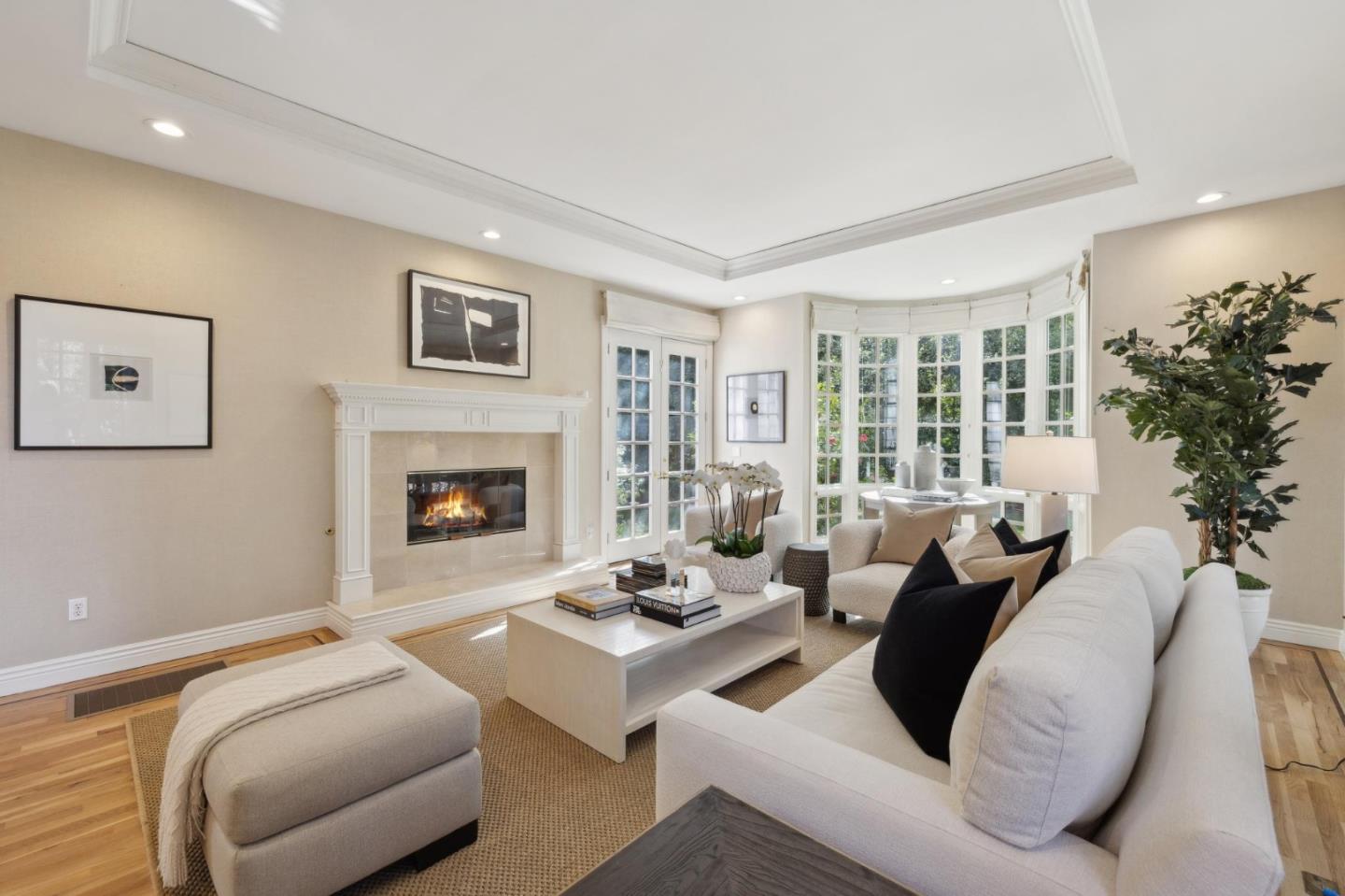 Detail Gallery Image 6 of 44 For 3295 Woodside Rd, Woodside,  CA 94062 - 4 Beds | 4/1 Baths