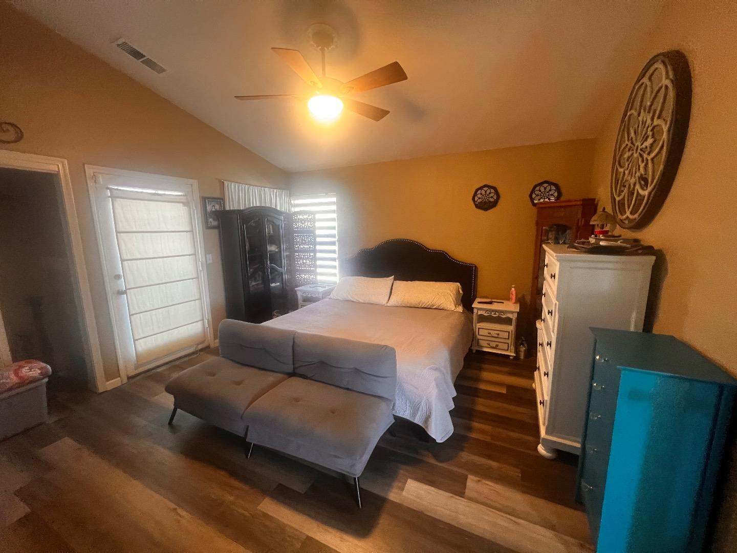 Detail Gallery Image 13 of 23 For 423 Tierra Ave, Soledad,  CA 93960 - 4 Beds | 3 Baths