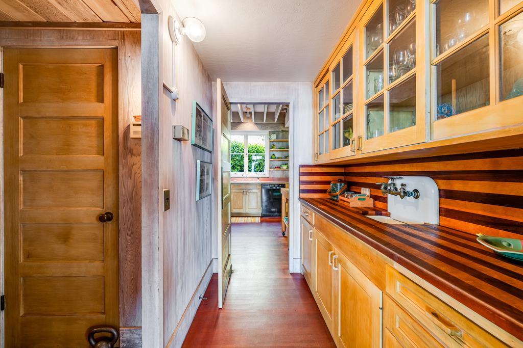 Detail Gallery Image 13 of 34 For 749 Las Olas Dr, Aptos,  CA 95003 - 5 Beds | 4/1 Baths