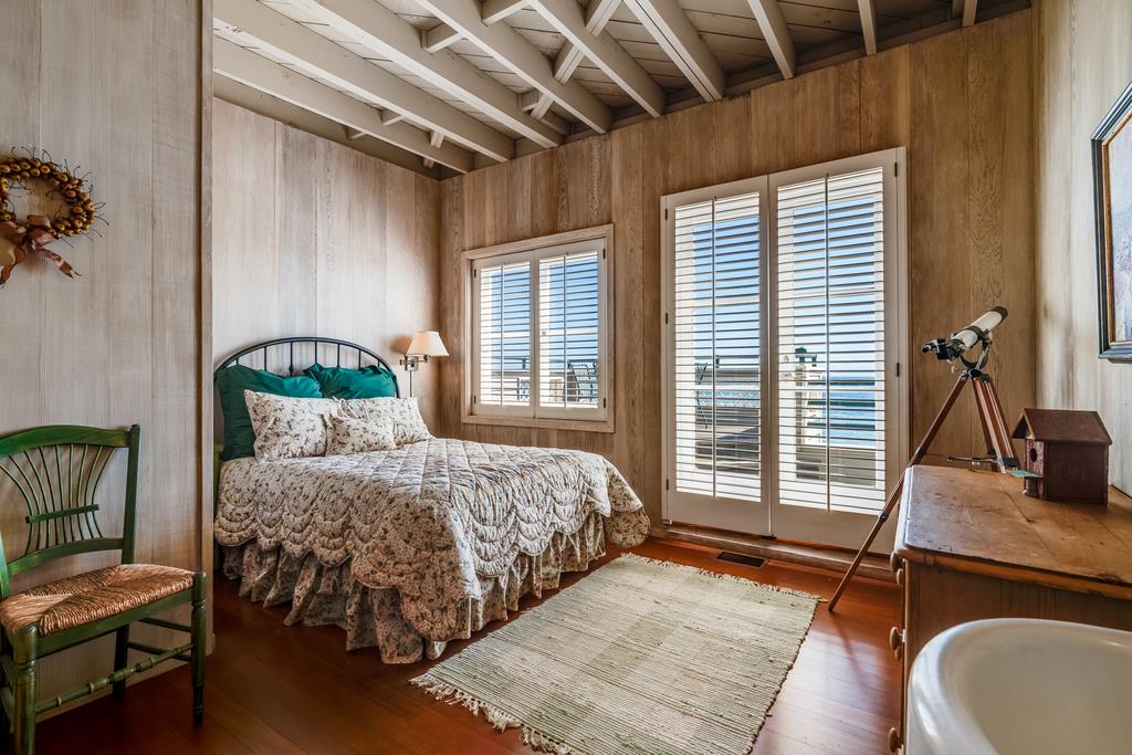 Detail Gallery Image 19 of 34 For 749 Las Olas Dr, Aptos,  CA 95003 - 5 Beds | 4/1 Baths