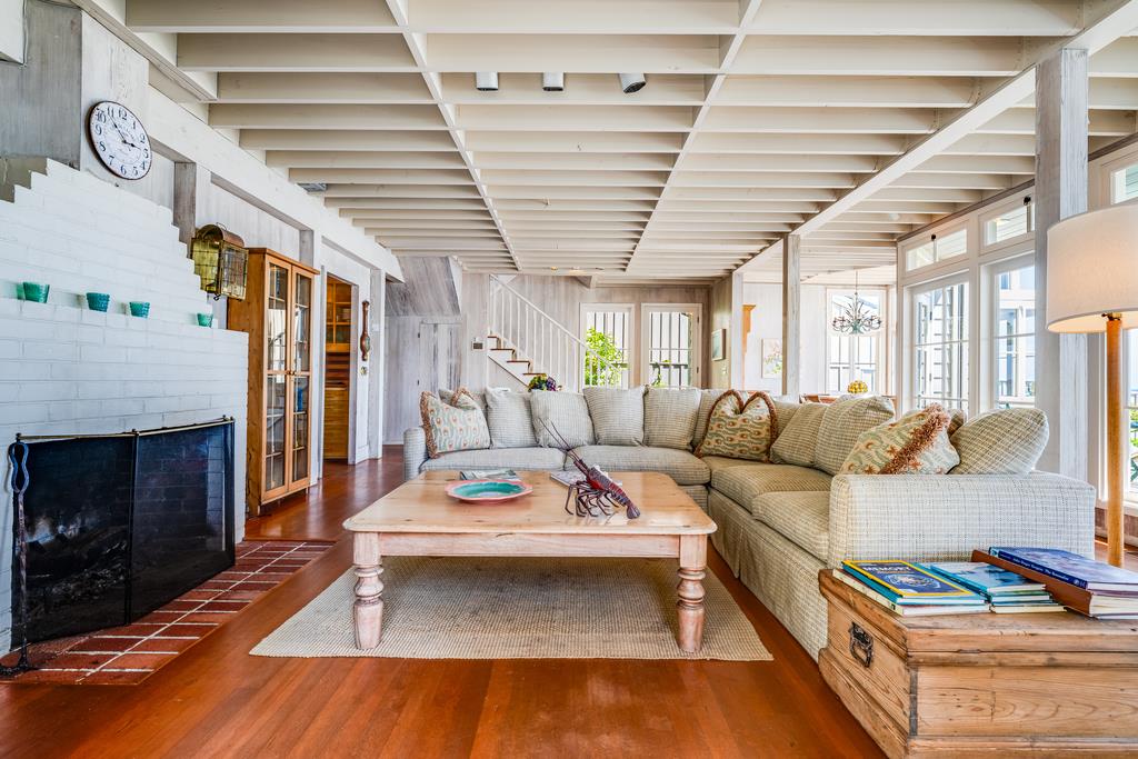 Detail Gallery Image 8 of 34 For 749 Las Olas Dr, Aptos,  CA 95003 - 5 Beds | 4/1 Baths