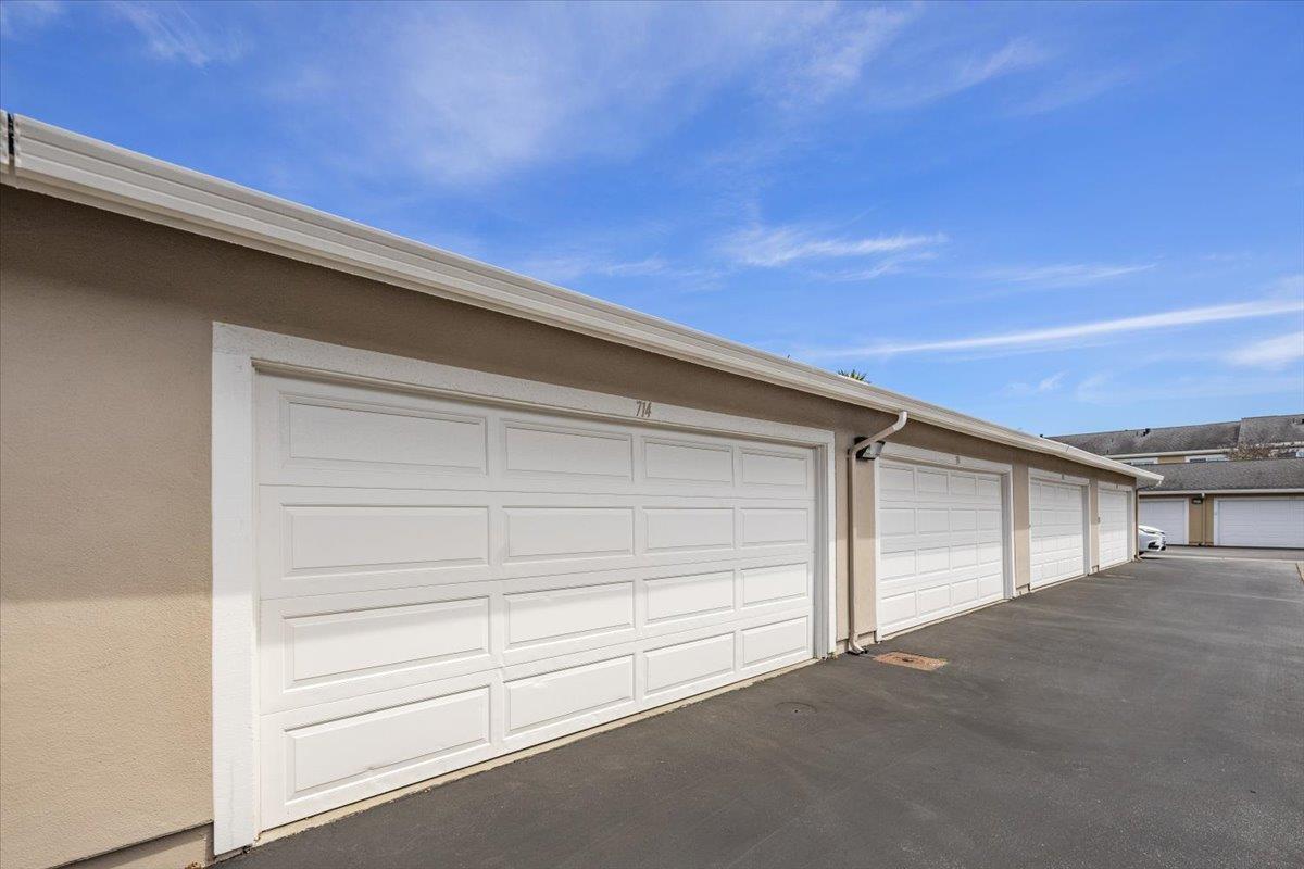 Detail Gallery Image 34 of 50 For 714 Comet Dr, Foster City,  CA 94404 - 3 Beds | 2/1 Baths
