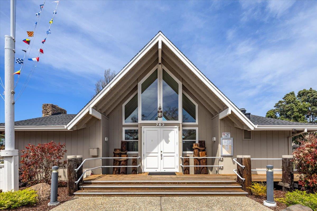 Detail Gallery Image 40 of 50 For 714 Comet Dr, Foster City,  CA 94404 - 3 Beds | 2/1 Baths