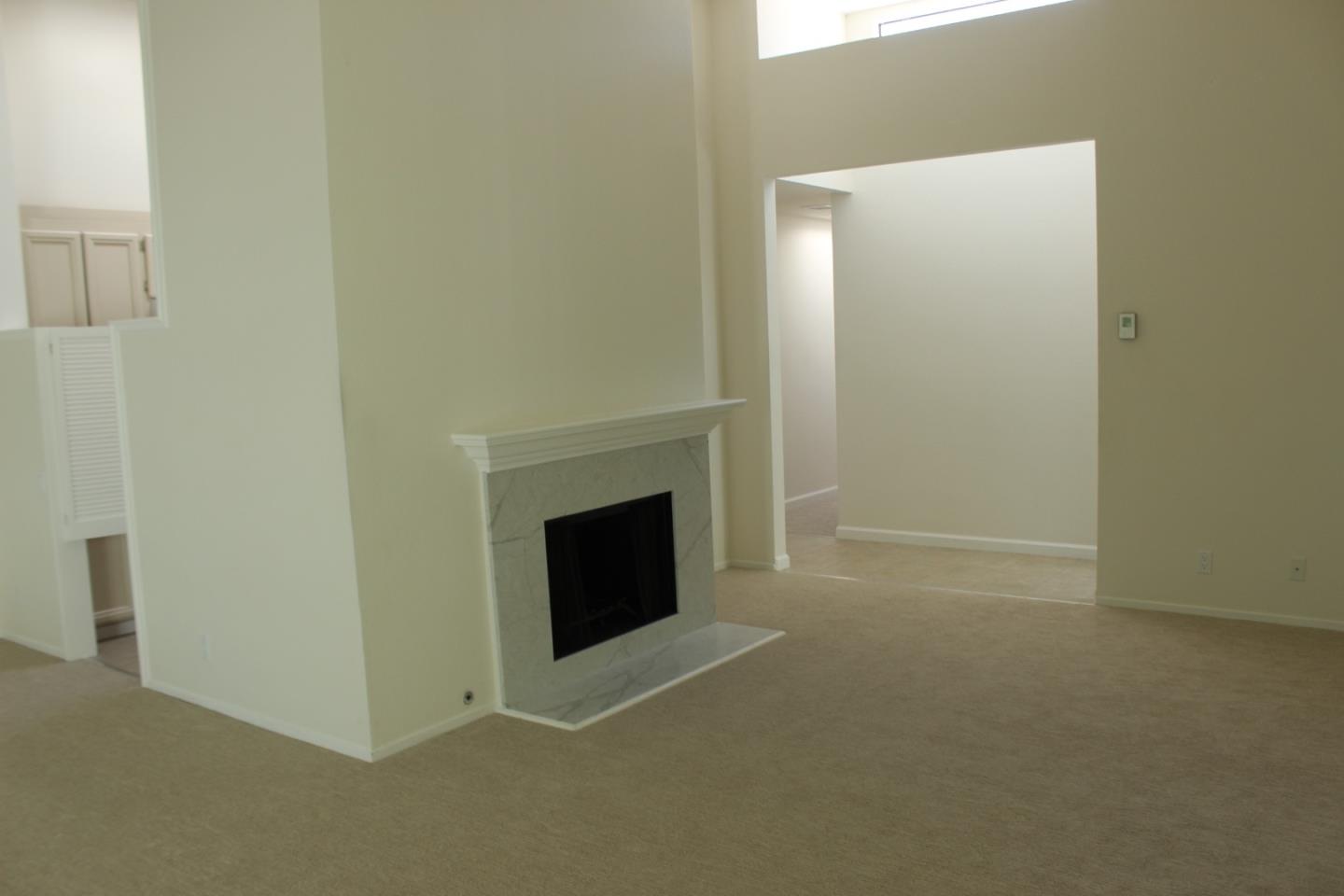 Detail Gallery Image 7 of 10 For 687 Portofino Ln, Foster City,  CA 94404 - 2 Beds | 2 Baths