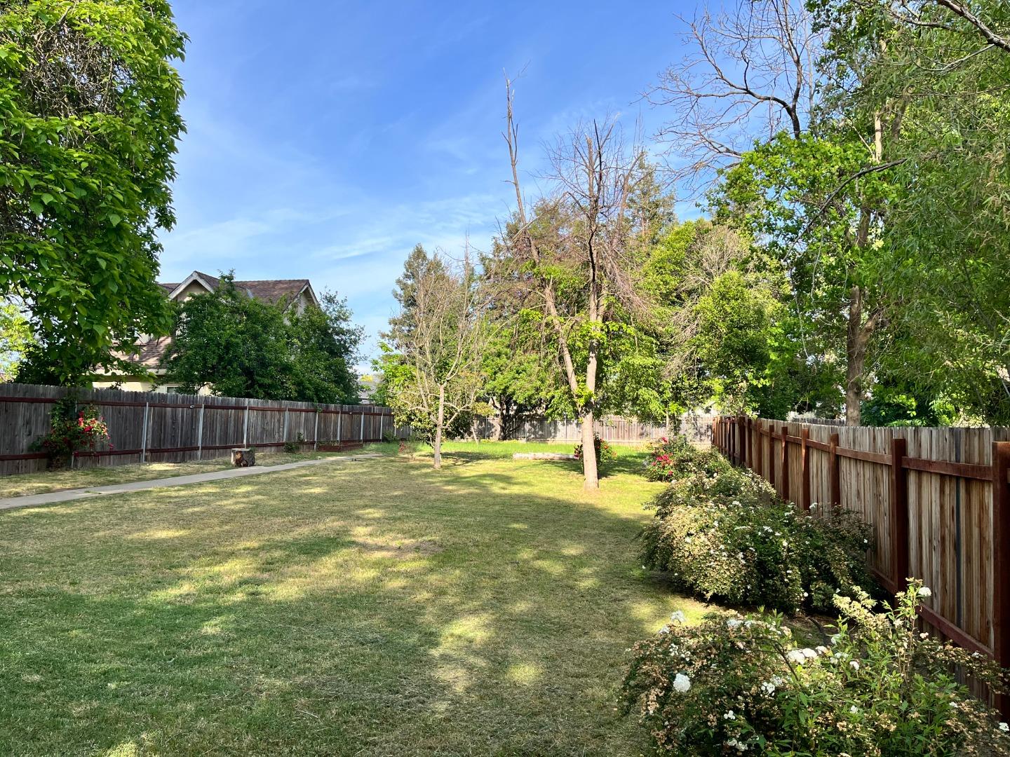 Detail Gallery Image 2 of 39 For 8480 Sunrise Blvd, Roseville,  CA 95661 - 3 Beds | 2 Baths