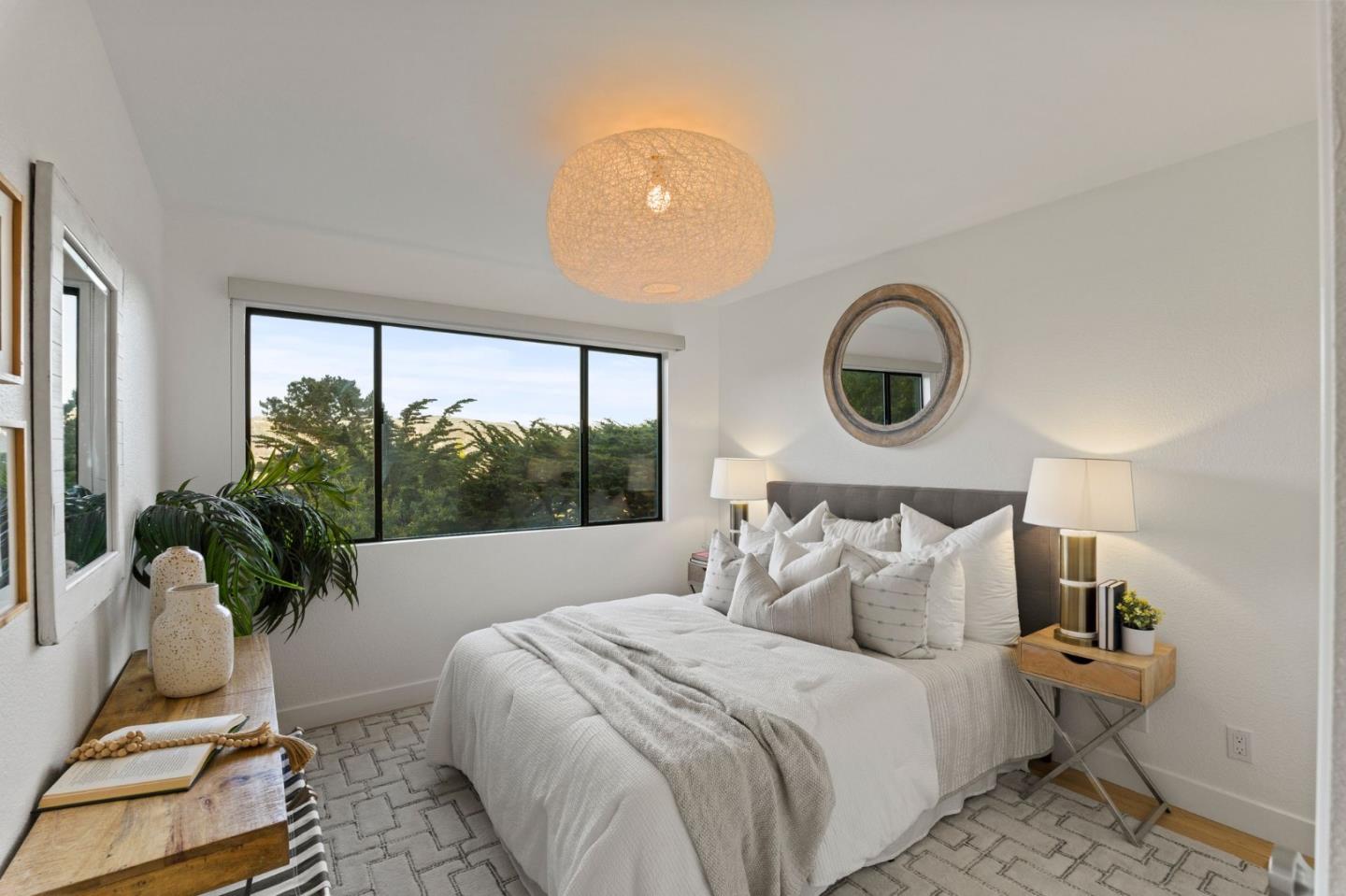Detail Gallery Image 21 of 33 For 130 Blackburn Ter, Pacifica,  CA 94044 - 3 Beds | 2/1 Baths