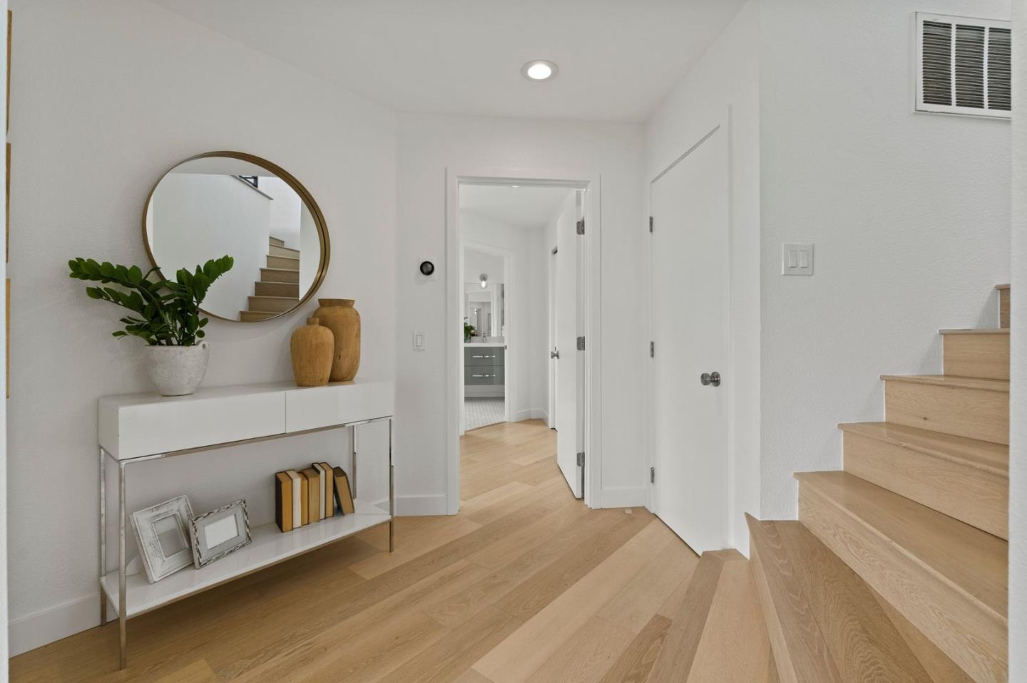 Detail Gallery Image 22 of 33 For 130 Blackburn Ter, Pacifica,  CA 94044 - 3 Beds | 2/1 Baths