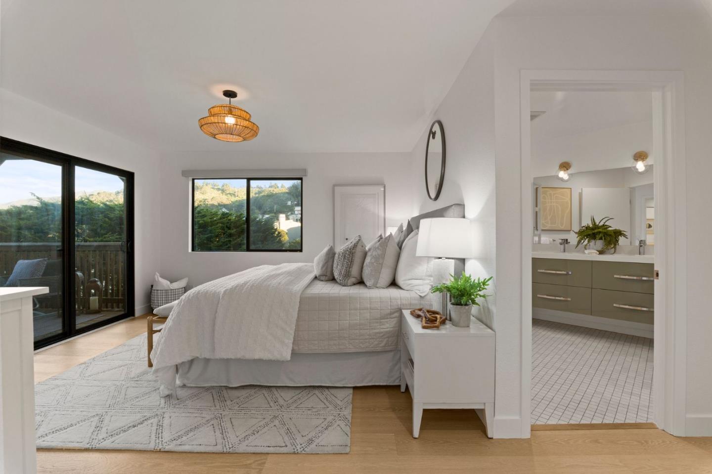 Detail Gallery Image 23 of 33 For 130 Blackburn Ter, Pacifica,  CA 94044 - 3 Beds | 2/1 Baths