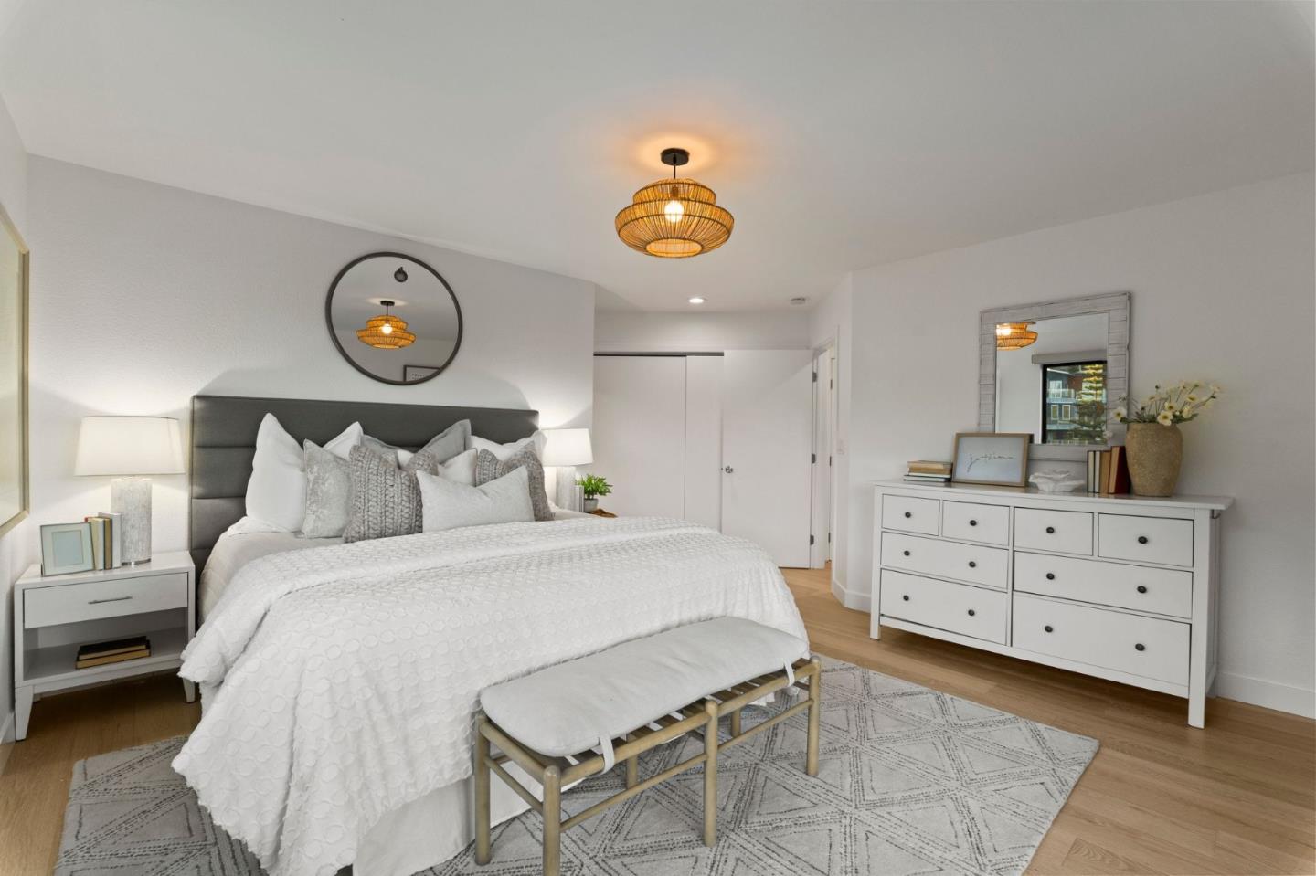 Detail Gallery Image 24 of 33 For 130 Blackburn Ter, Pacifica,  CA 94044 - 3 Beds | 2/1 Baths