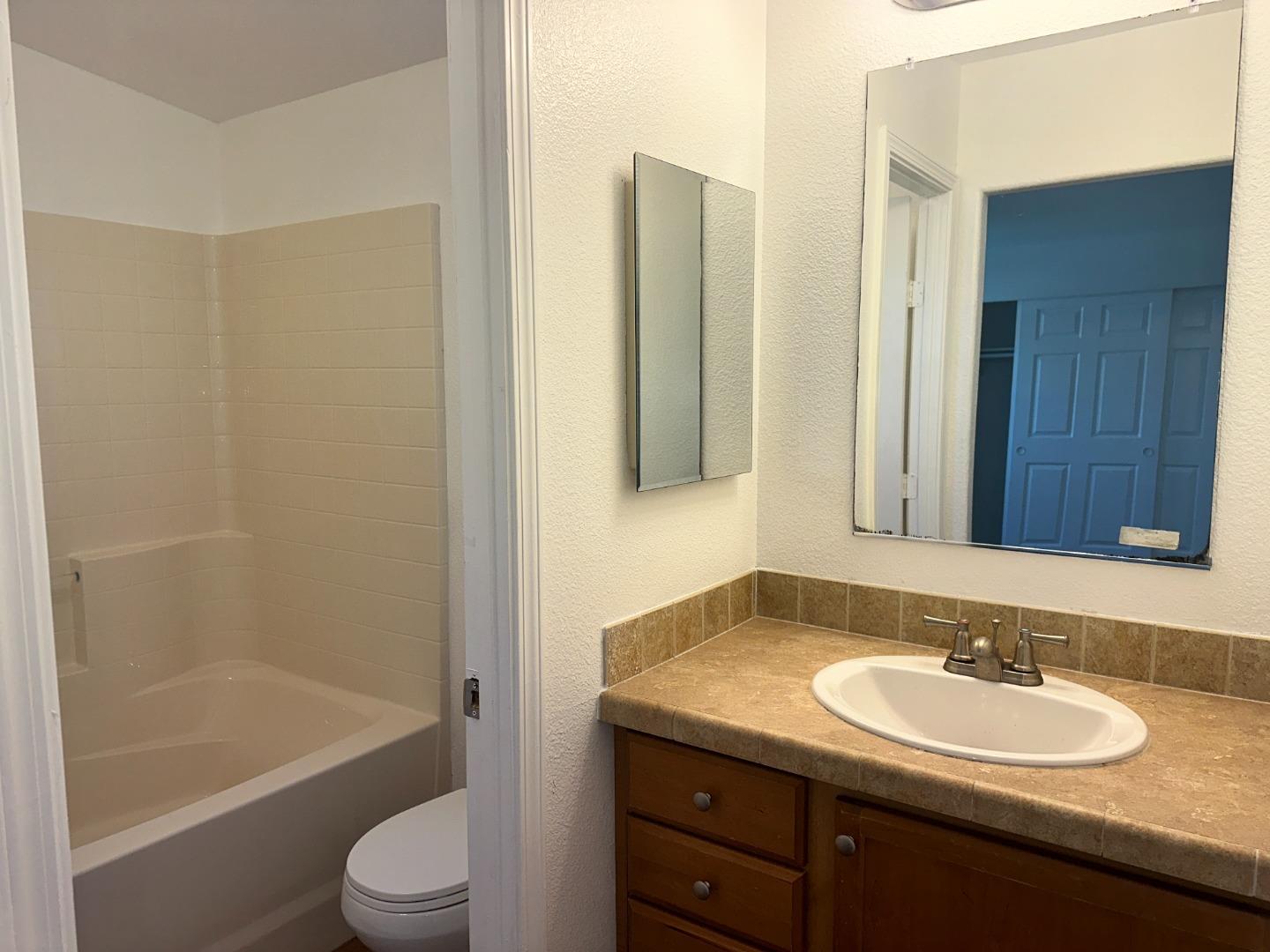 Detail Gallery Image 11 of 13 For 304 Carmel Ave #45,  Marina,  CA 93933 - 2 Beds | 2 Baths