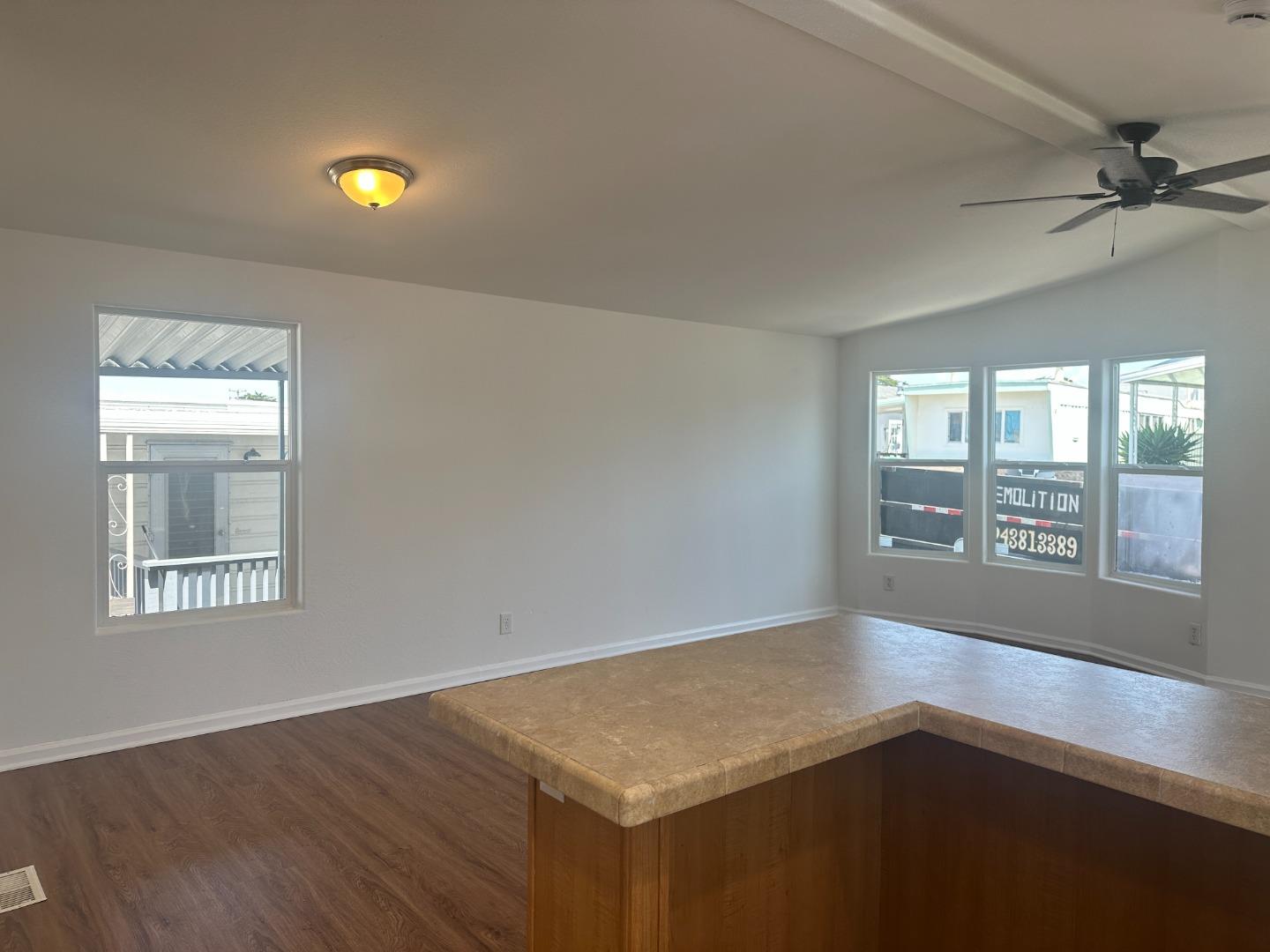 Detail Gallery Image 6 of 13 For 304 Carmel Ave #45,  Marina,  CA 93933 - 2 Beds | 2 Baths