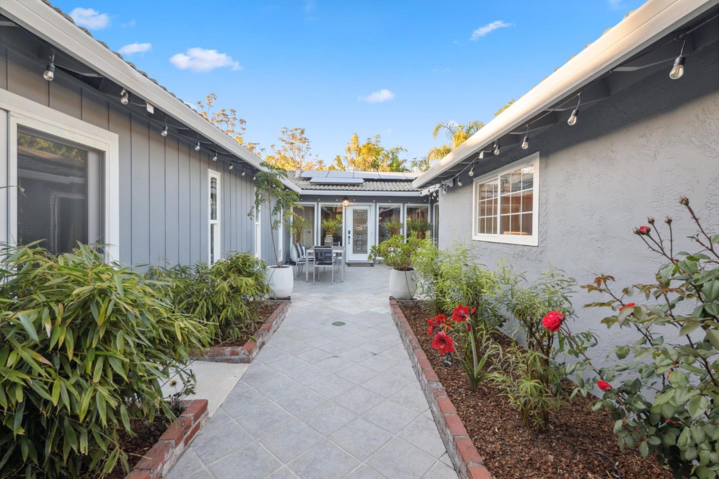 Detail Gallery Image 2 of 51 For 637 Nashua Ct, Sunnyvale,  CA 94087 - 4 Beds | 2 Baths