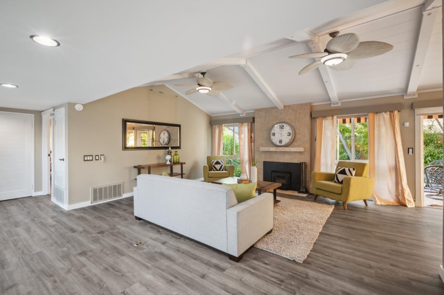 Detail Gallery Image 4 of 51 For 637 Nashua Ct, Sunnyvale,  CA 94087 - 4 Beds | 2 Baths