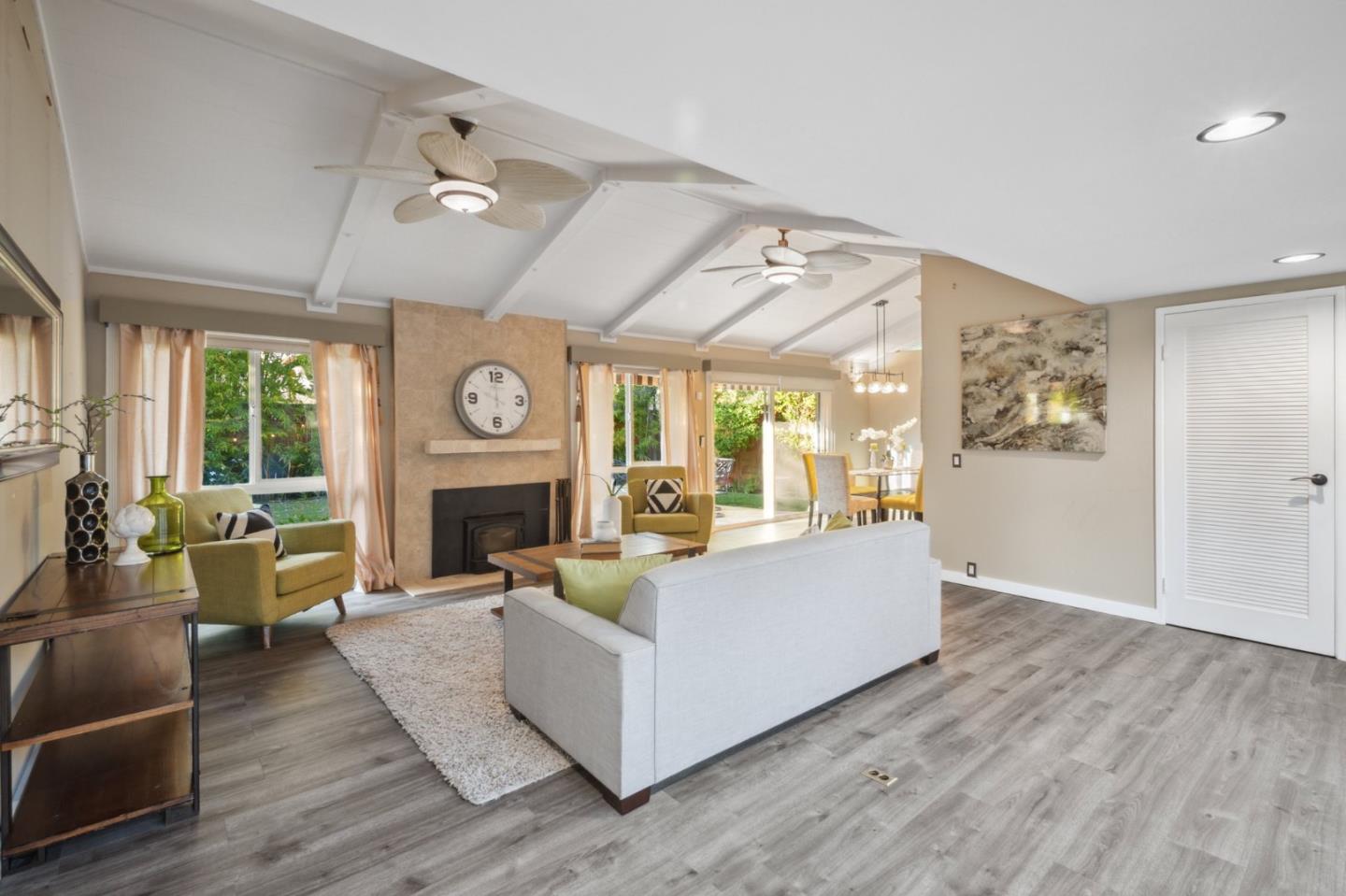 Detail Gallery Image 5 of 51 For 637 Nashua Ct, Sunnyvale,  CA 94087 - 4 Beds | 2 Baths