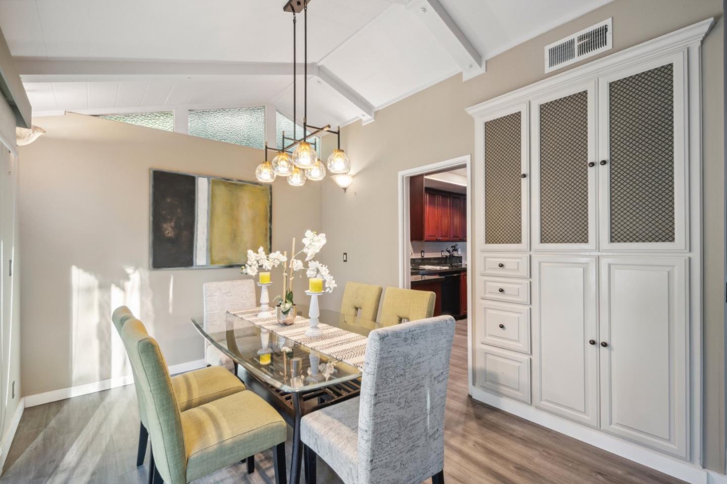 Detail Gallery Image 7 of 51 For 637 Nashua Ct, Sunnyvale,  CA 94087 - 4 Beds | 2 Baths